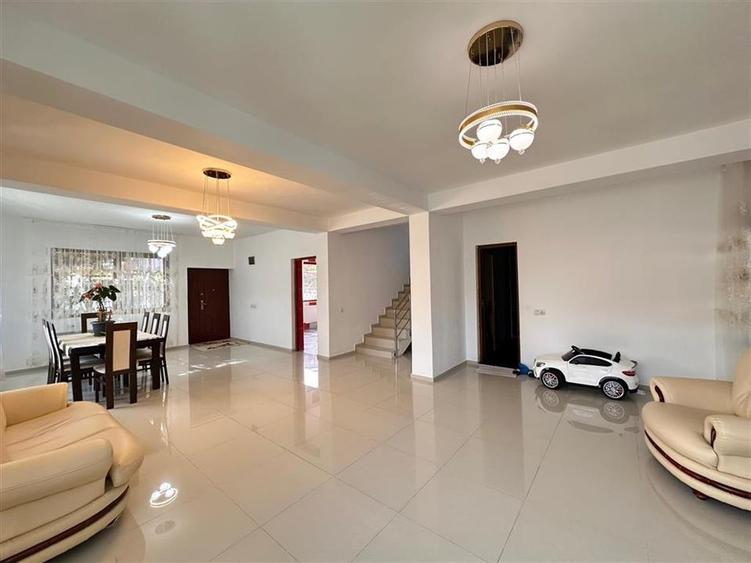 Vanzare vila P+1+M | Fundeni - Dobroesti | teren 492 mp | constructie 2008 | - 10