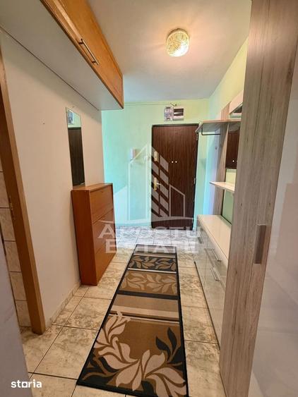 Apartament cu 3 camere în Mircea cel Bătrân