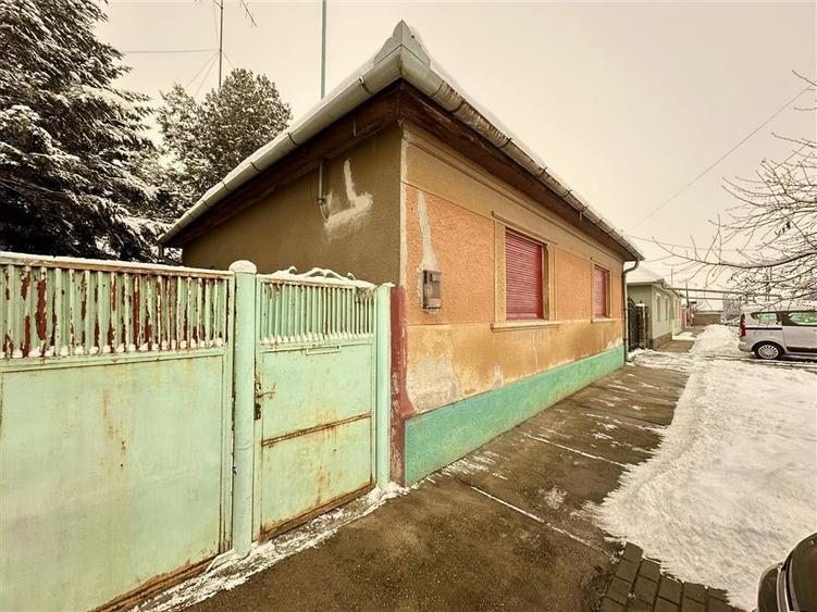 Casa cu  3 camere. Zimandul Nou. - 1