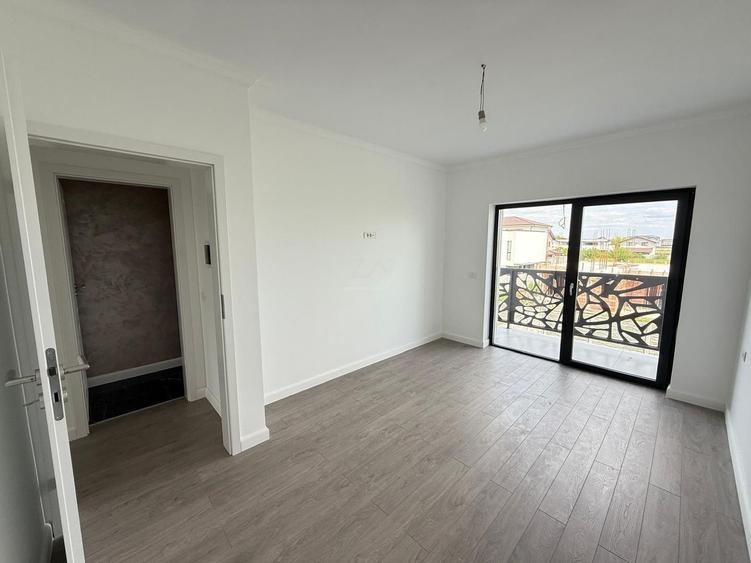 Drumul Boilor. Despartit prin camera tehnica. Toate utilitatile. - 8