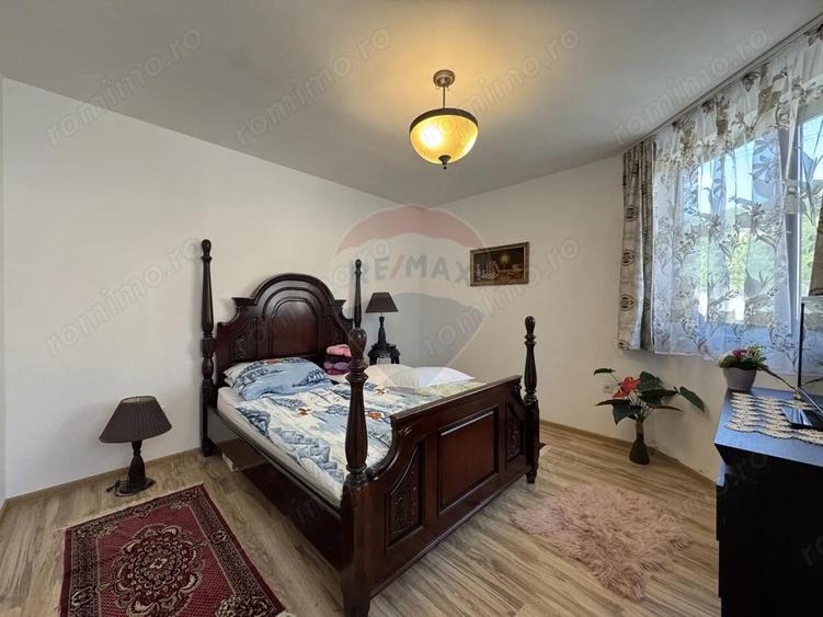 Casa pe un nivel, 2 camere, str. Stejarului - 7