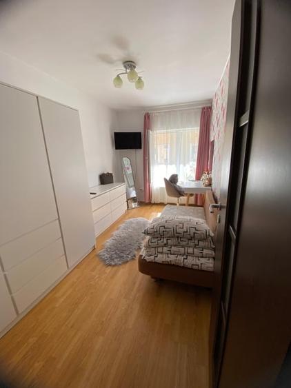 Apartament modern, 3 dormitoare, terasa plus parcare, strada Pietroasa - 12