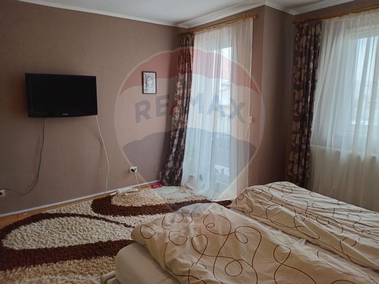 SE VINDE O SUPERBA VILA DUPLEX IN VIA CARMINA!! - 28