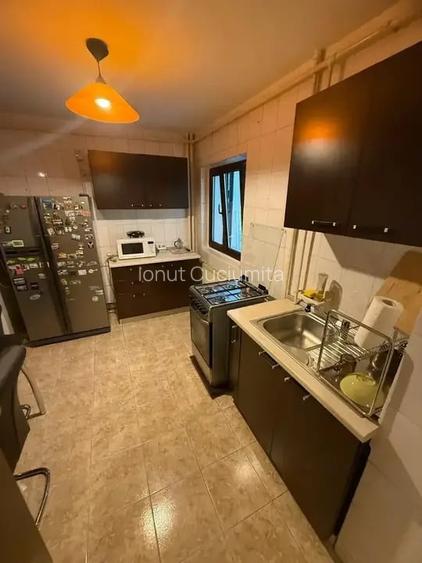 Apartament De Vanzare 3 Camere ,Dristor Metrou, Centrala Proprie Apartament De Vanzare 3 Camere ,Dristor Metrou, Centrala Proprie