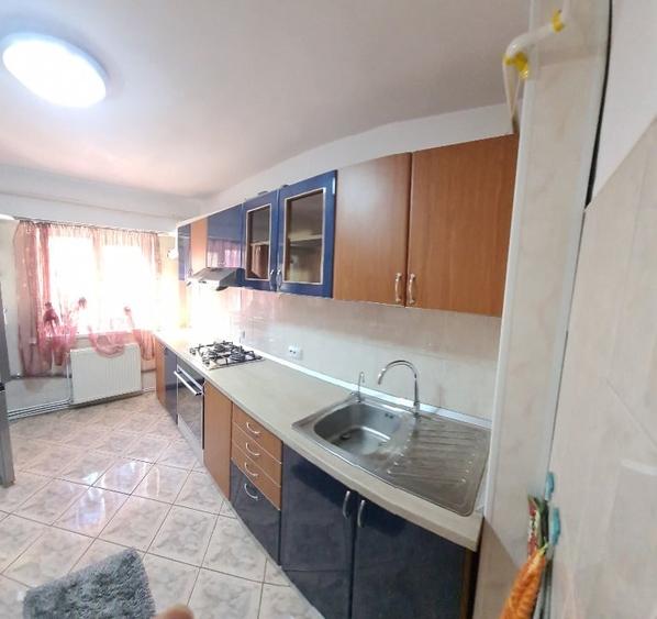 Închiriez apartament cu 3 camere ultracentral - 4
