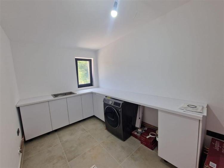 Resita,Vila noua,tot modern cu teren 1400 mp.C Caransebesului Km.4.Comision ZERO - 26