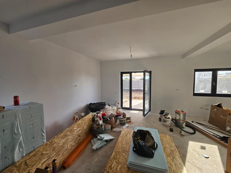 Duplex nou, P+E, 1 apartament la cheie, 1 la gri, Moșnița Veche, comision 0% - 38