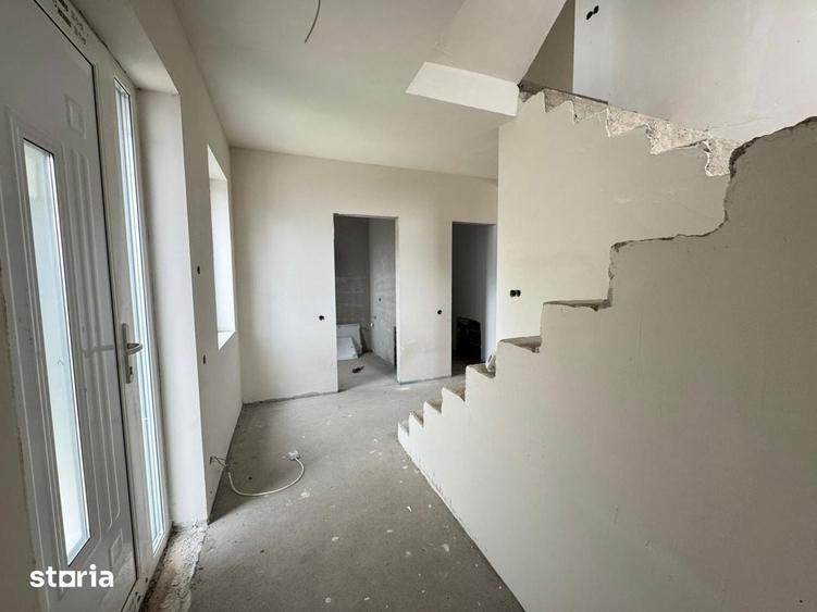 Casa tip duplex | Semifinisat | Zona Campului - 5