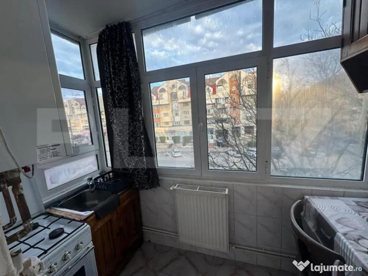 Inchiriere apartament cu 2 camere - zona centrala - 1