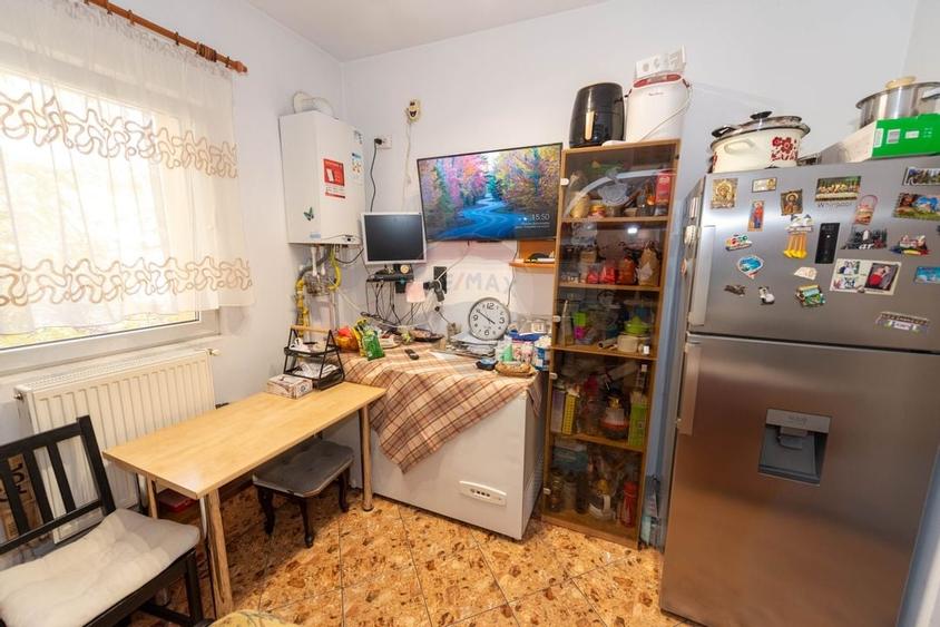 Vila de vanzare in zona P-ta Unirii 140 mp teren - 11