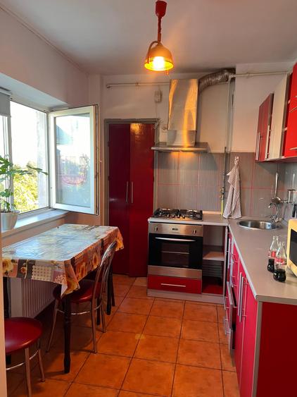 Garsonieră spațioasă cu balcon – Poarta 6, mobilată și utilată, centrala gaz 280 - 3