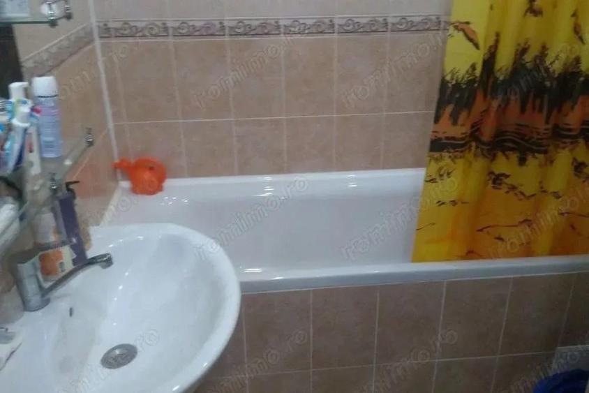 Garsoniera zona Vatra Luminoasa - 2