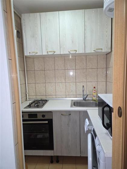 Garsoniera renovata 2025 | Bd. 1 Decembrie 1918 | Mobilata si utilata | Etaj 7 - 1