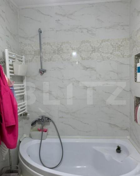 Apartament de 3 camere, loc de parcare + boxa, zona Pacurari - 1