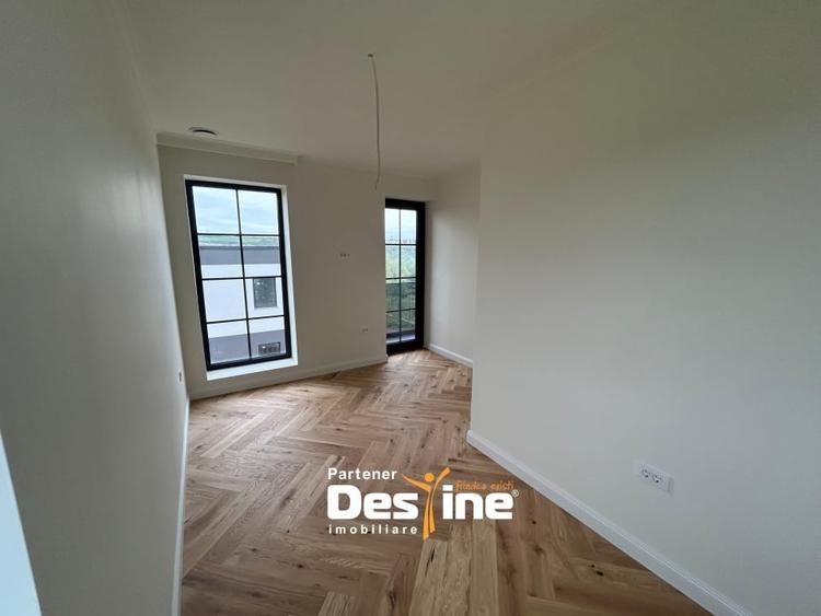 Casa individuala 120mp Teren 360mp Loc parcare terasa si curte generoasa Rediu - 9