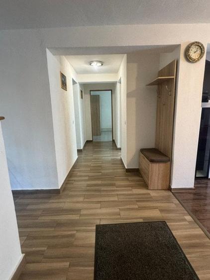 Apartament cu 3 camere în Șelimbăr