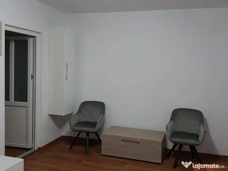 Inchiriez apartament 2 camere in Deva, etaj 3, mobilat, Al. Pacii - 4