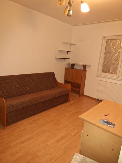 Garsoniera zona Auchan Titan - 1