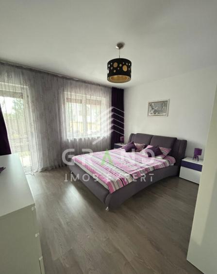 Apartament cu terasaStr. Campului,Mana?tur 4 camere - 8