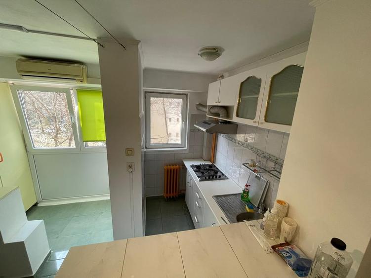 Gorjului - Garsoniera - 5 min. METROU - An 1978 - Suprafata 32 mp - 6