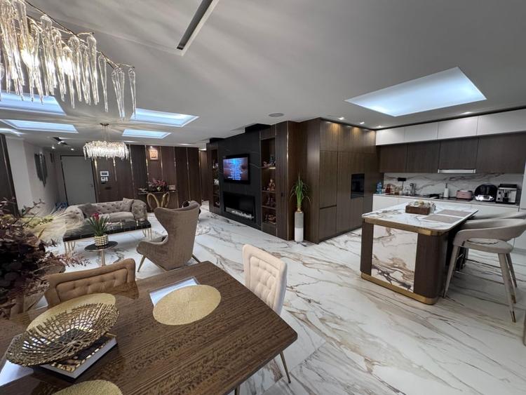 Penthouse futurist situat in Mamaia Nord - 2