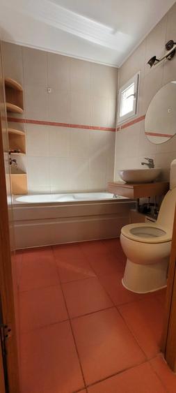 Apartament cu 2 camere decomandat în Drumul Taberei