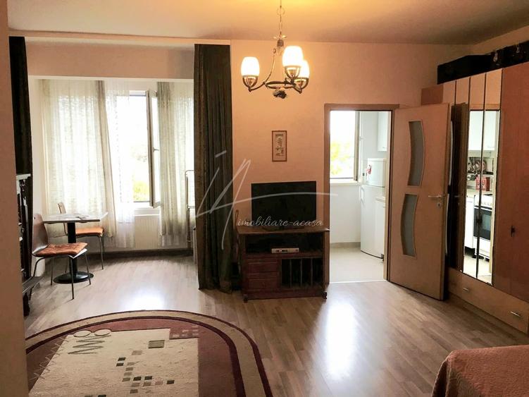 Garsoniera spatioasa-41 mp. Prelungirea Ghencea 281, posibil 2 camere. - 3