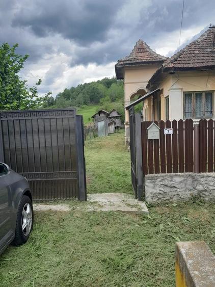 CASA CU TEREN 5.148 MP Berlesti, Sat Parau Viu, Jud. Gorj - 1