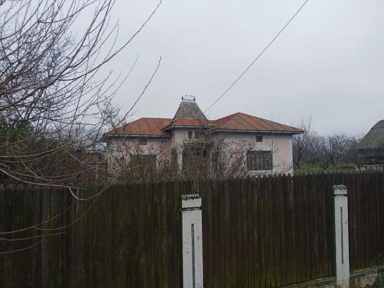 Casa de vanzare ,Com Morteni - 4