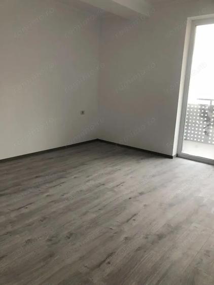 2 camere bloc cu lift la 1 minut de benzinaria Eso Braytim - 4
