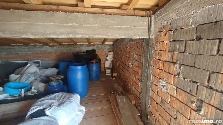 Casa Km 4-5 doua familii - 17