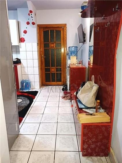 SOARELUI - 3 camere - 2 bai - 2 balcoane - centrala  proprie - ETAJ 1 - 3