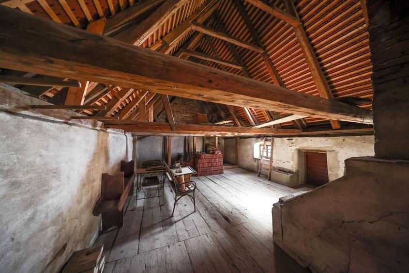 Casă Săsească Autentică cu Șură Impresionantă în Cristian – Teren 2729mp - 37