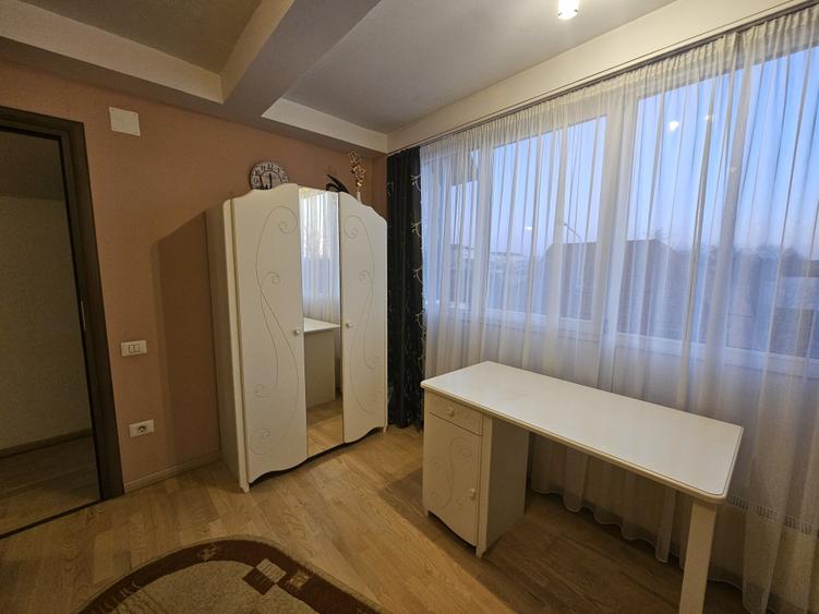 Imobil P+2E+M, cu spațiu comercial, zona Spitalul Județean, comision 0% - 7