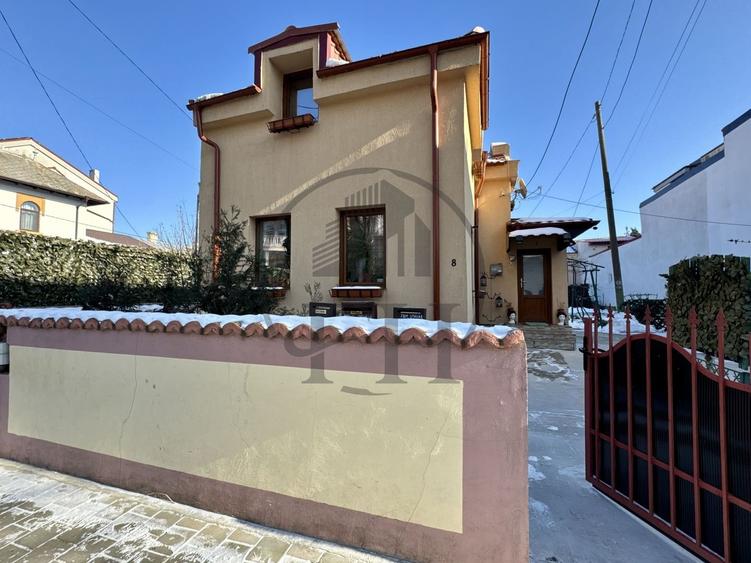 Apartament 3 camere de vanzare Constanta, zona Centrala - 1