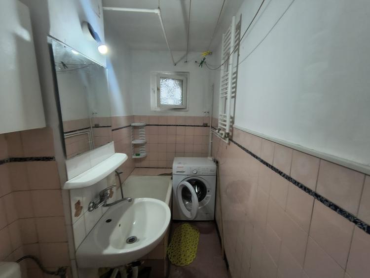 KM 4 5 - apartament 3 camere semidecomandat boxa - 10