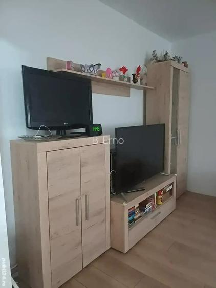 Apartament trei camere Micro 17