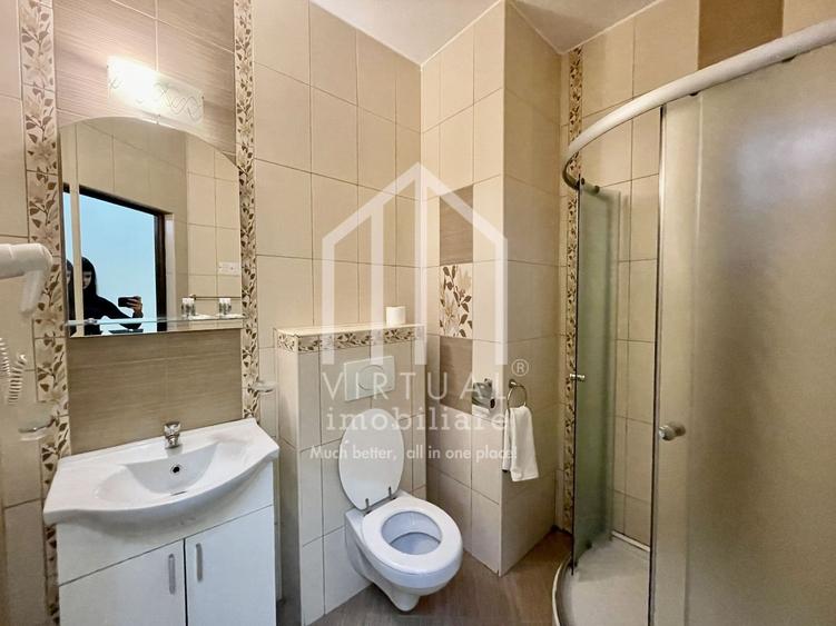 Vila/Pensiune cu 3 corpuri, 34 de camere, sala de fitness - Central - 45