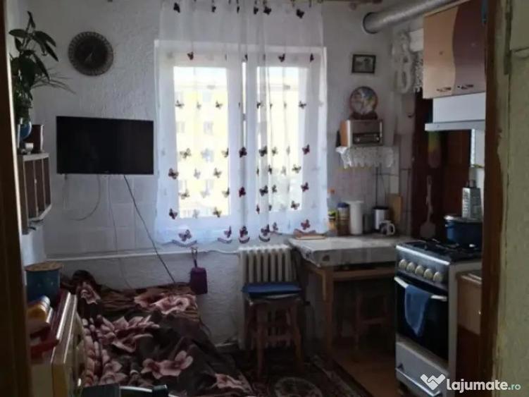 Garsoniera confort 2 - etaj 3 Zona Burdujeni - 1