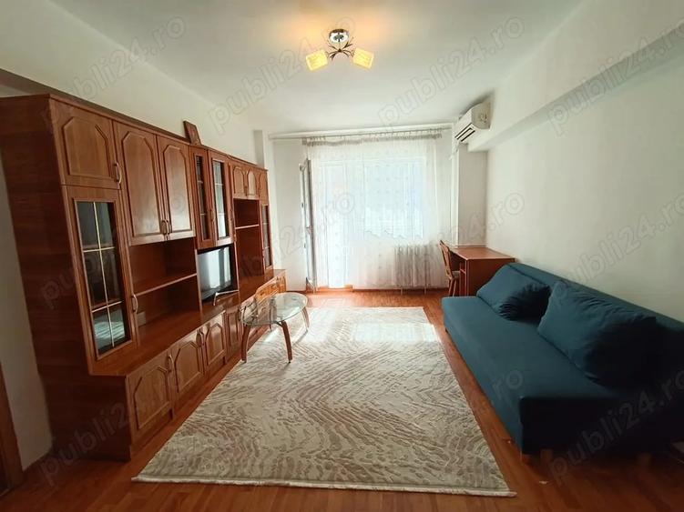Apartament 3 camere metrou Pacii