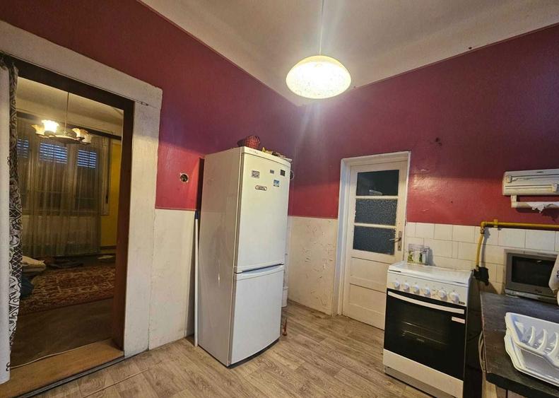 De vanzare casa zona Spitalul Judetean - 2