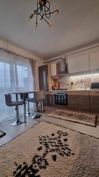 Apartament cu 2 camere semidecomandat în Florești