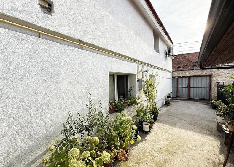 Apartament cu 4 camere in inima orasului - IMOBIHOR - 9