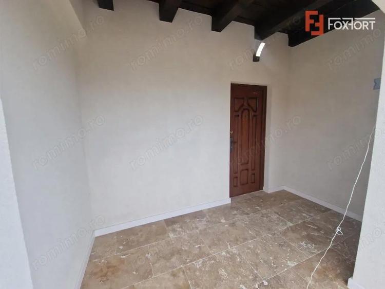 Casa individuala de vanzare cu 3 camere si teren de 710 mp - Izvin - 4