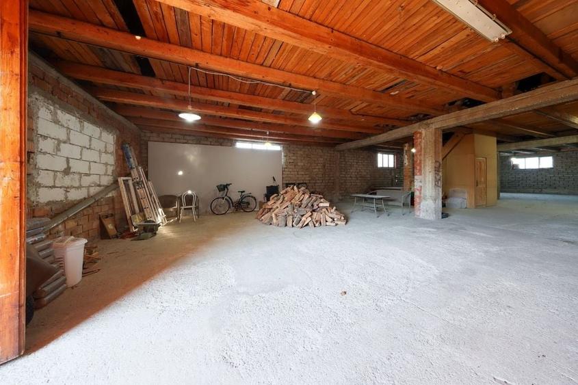 Casa de vanzare Rasnov + Spatiu Comercial | Teren 1062mp - 49