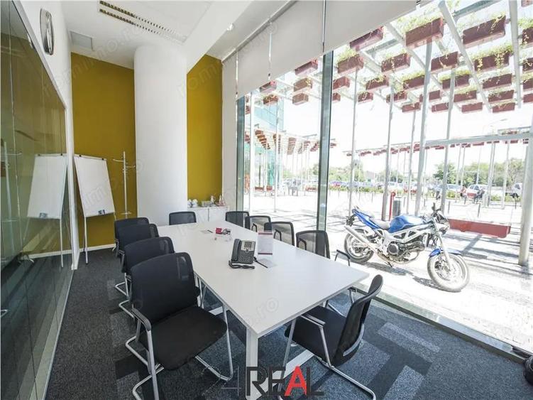 Birouri de inchiriat - servicii incluse - aproape de Marriott - 7