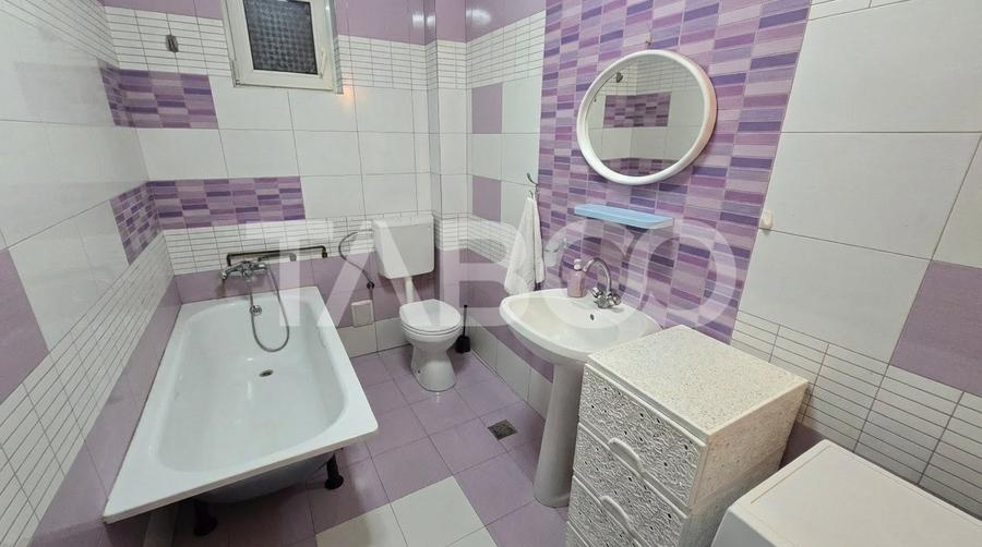 COMISION 0 - Apartament de vanzare cu 4 camere balcon parcare Lupeni - 7