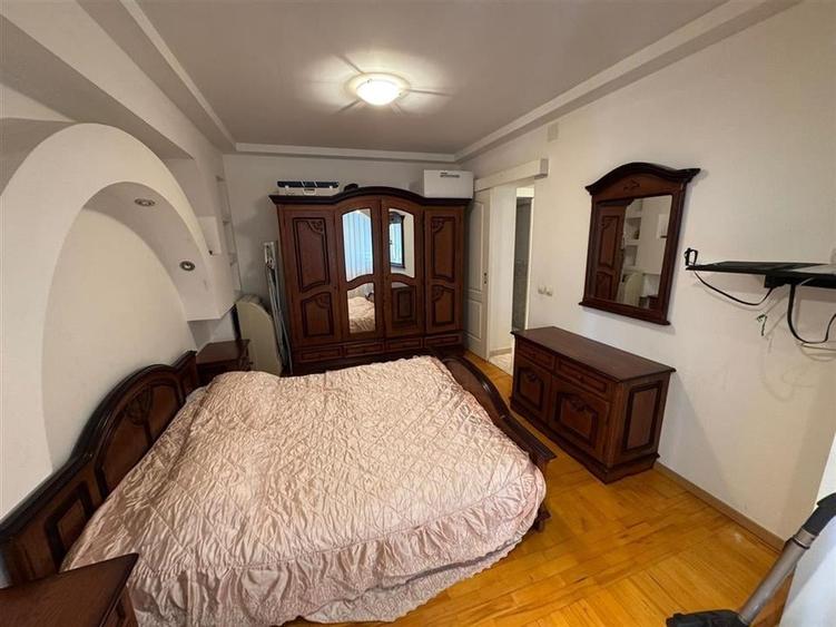 Apartament 3 camere, 72mp, etaj 2, zona fostul Tribunal - stradal - 3