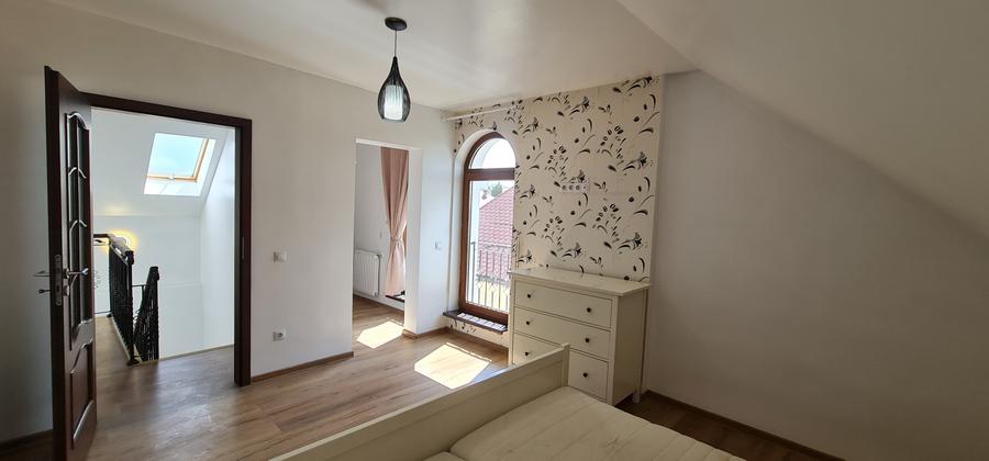 Inchiriez casa singur in curte,ideala pentru clinica medicala - 7