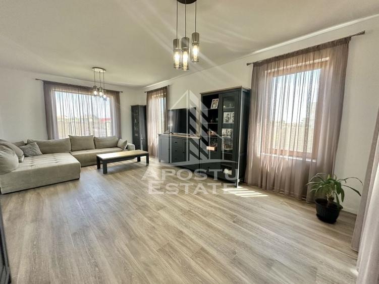 Casa individuala cu 4 camere si 3 bai mobilata si utilata in Giroc. - 1